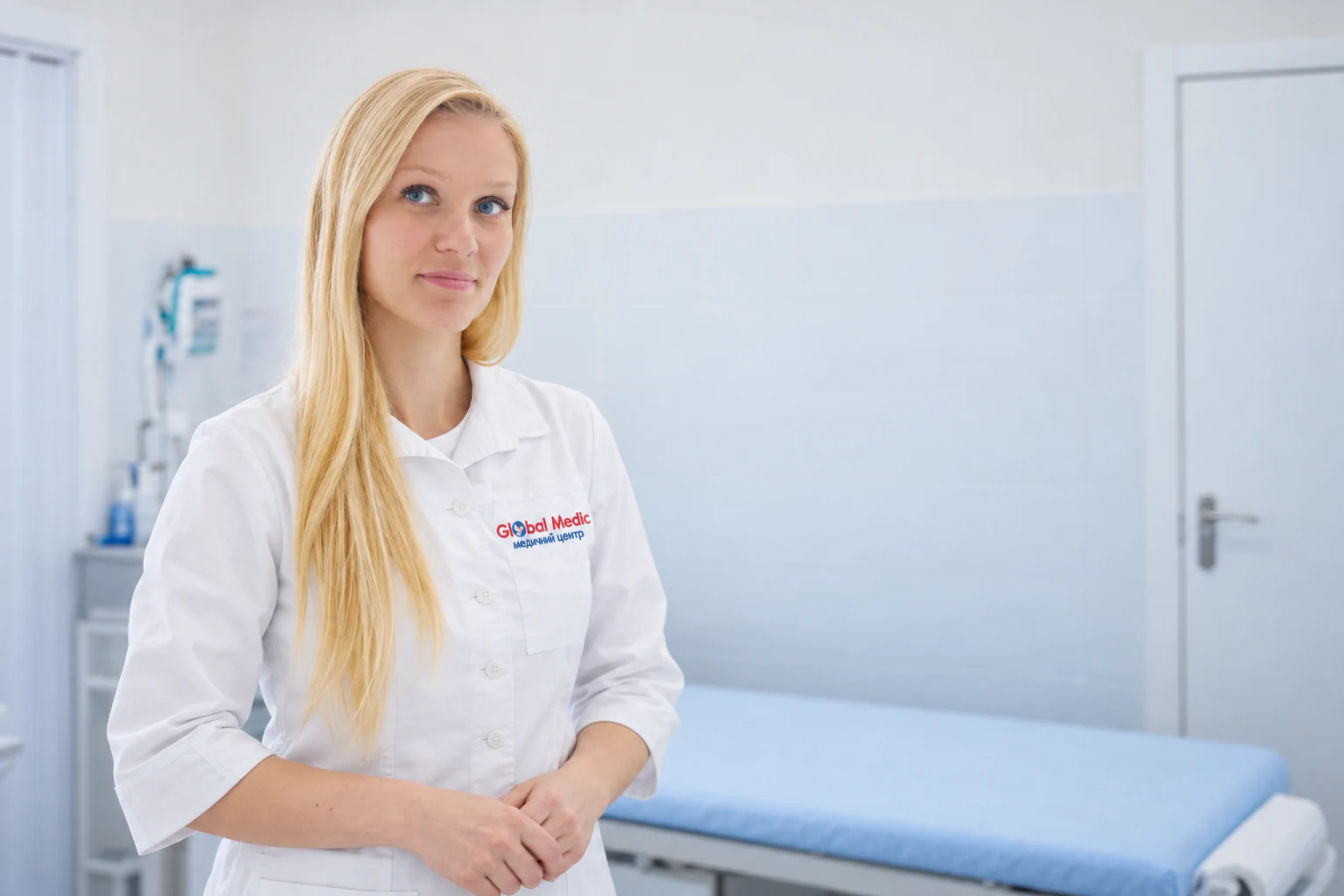 Лікарка Global Medic у медичному центрі